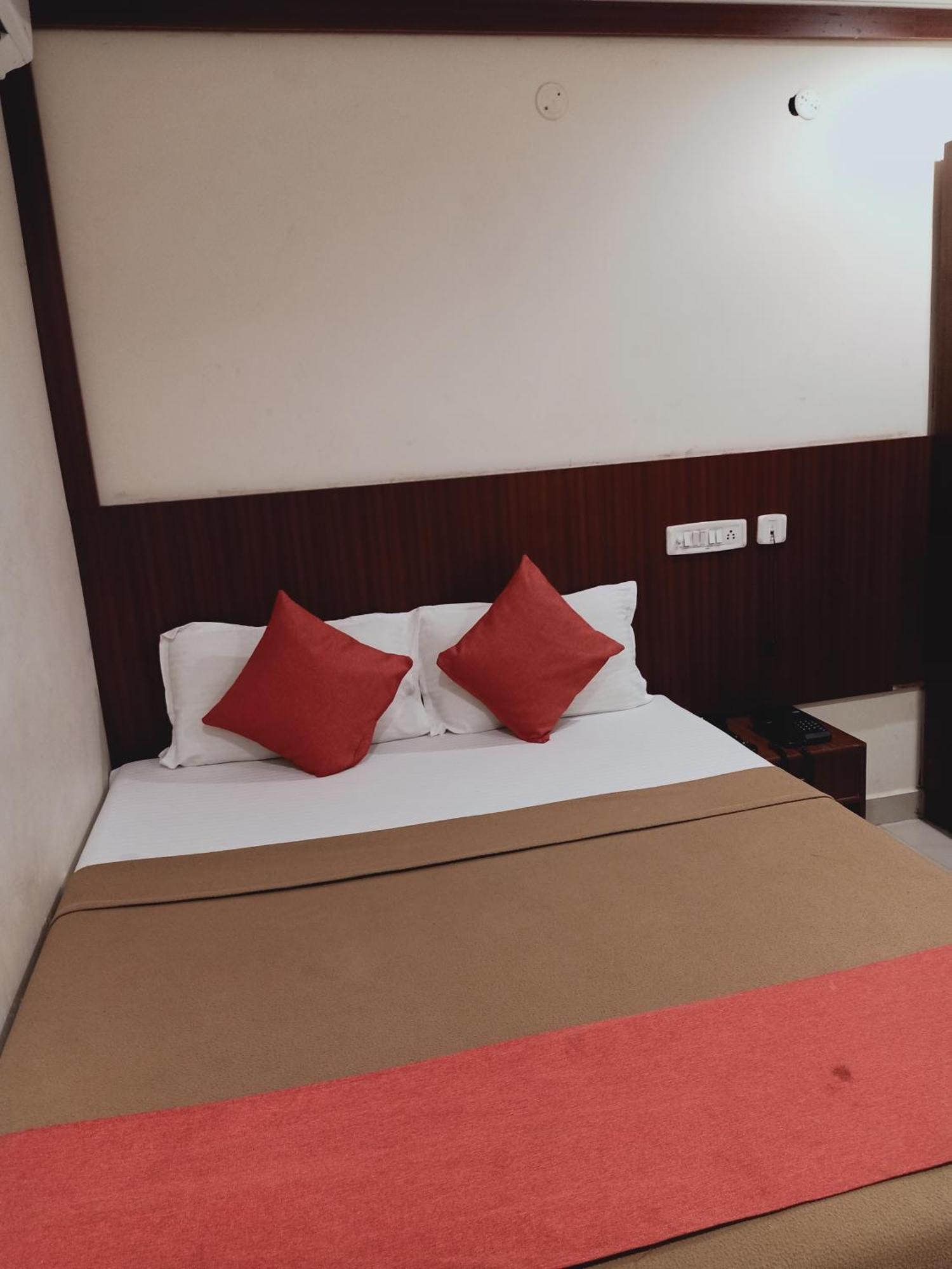 Hotel Neem Tree Hyderabad Airport Shamshabad Exterior foto